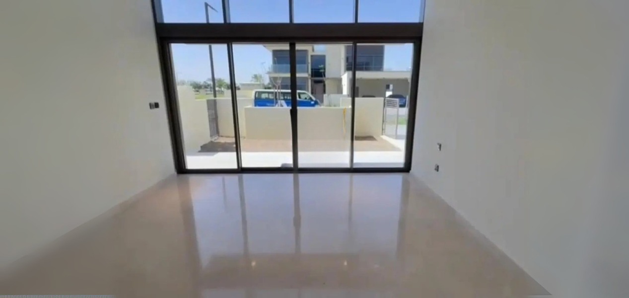 Ground floor room with garden access in 5-Bed Villa Dubai Hills