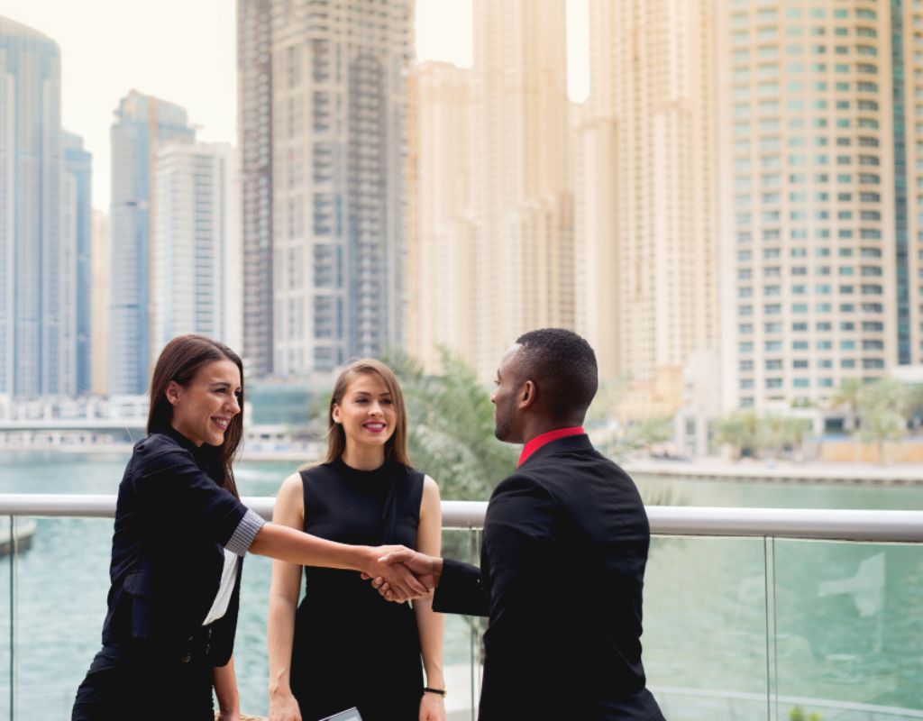 How to Choose a Real Estate Consultant in Dubai